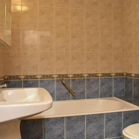 Spacieux 9p Avec Cheminee, Balcon Sud, Proche Pistes - Meribel - Fr-1-180-330 Les Allues